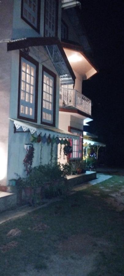 Ifseen Villa ペリング エクステリア 写真