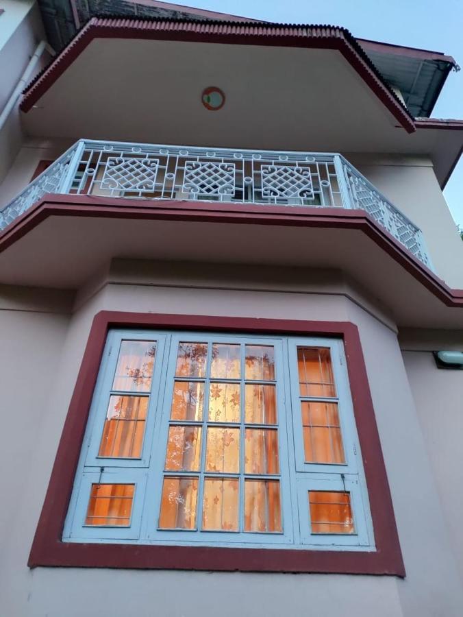 Ifseen Villa ペリング エクステリア 写真